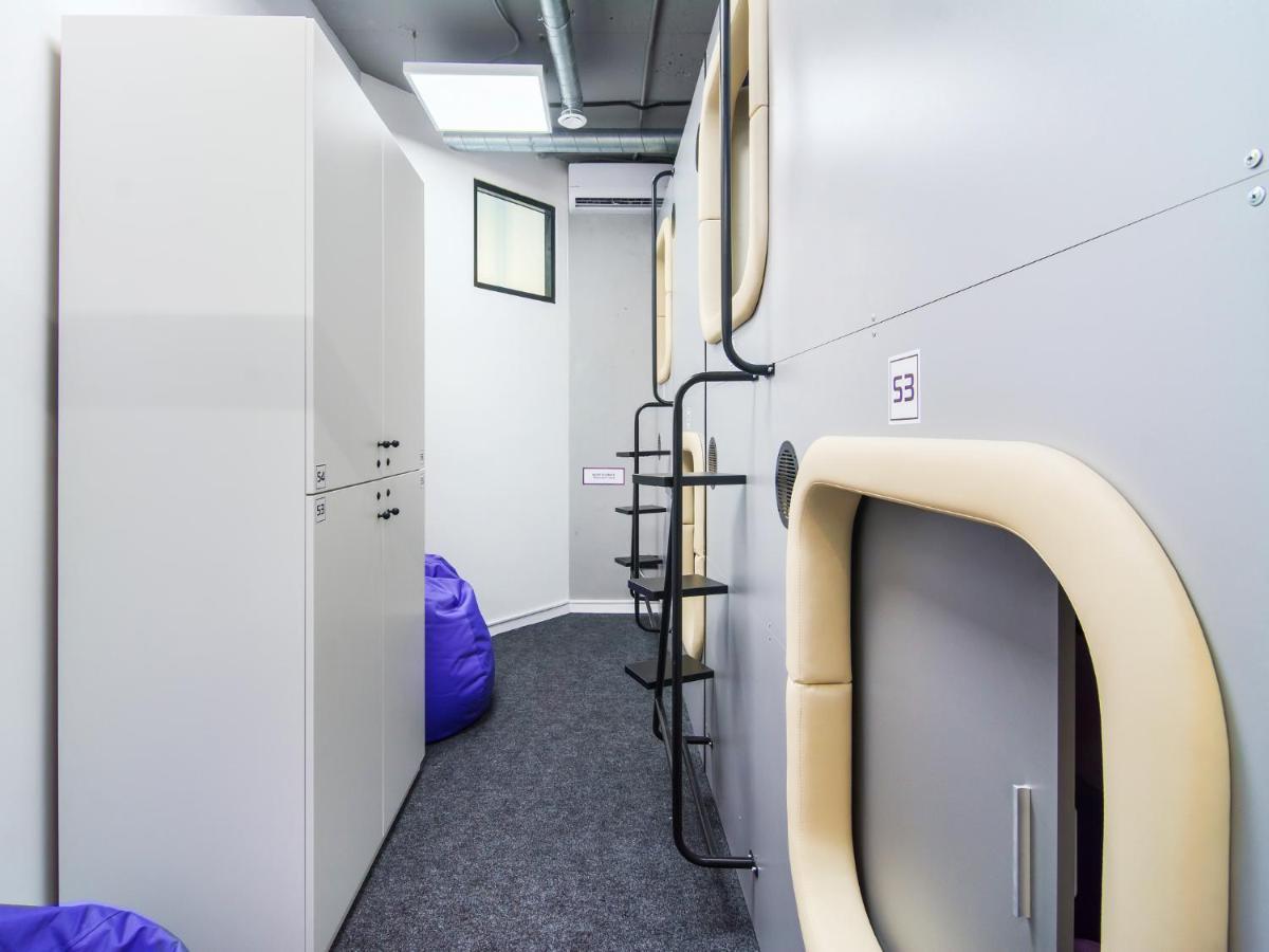 Av-1 Capsule Hotel เคียฟ ภายนอก รูปภาพ
